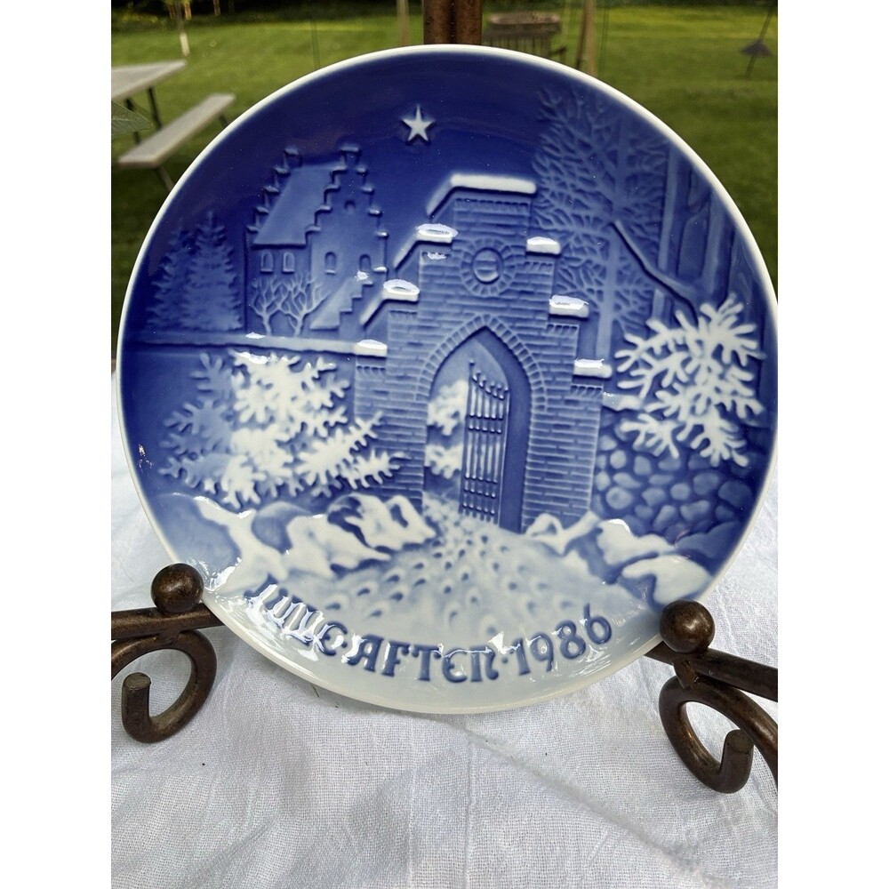 BING AND GRONDAHL Plate Jules-After 1986 Silent Night Holy Night  Porcelan
